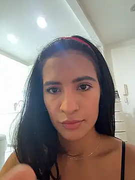 I am kat online show from December 21, 2025, 8:05 pm