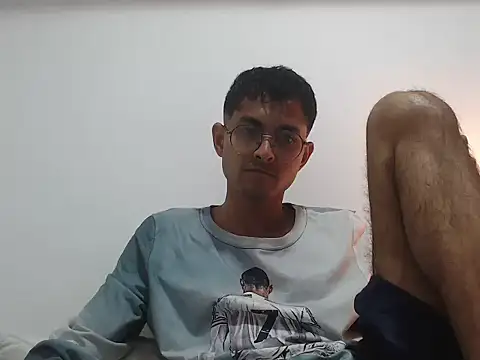kingderzon online show from May 17, 2026, 11:34 pm