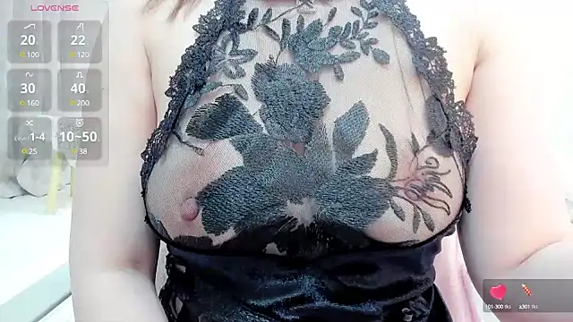 Vivian-6 online show from February 10, 2025, 1:22 pm