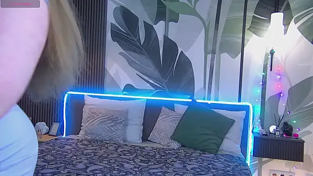 RubyValen online show from January 29, 2025, 1:05 am