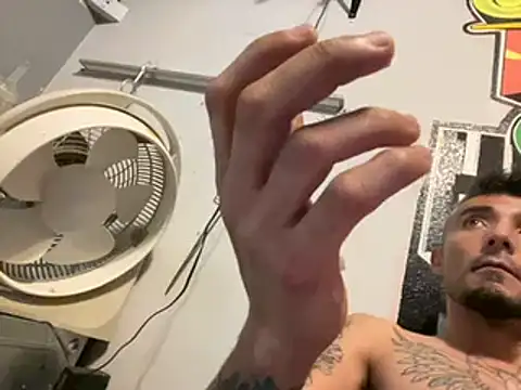 DarkHorse89 online show from December 16, 2024, 10:34 pm