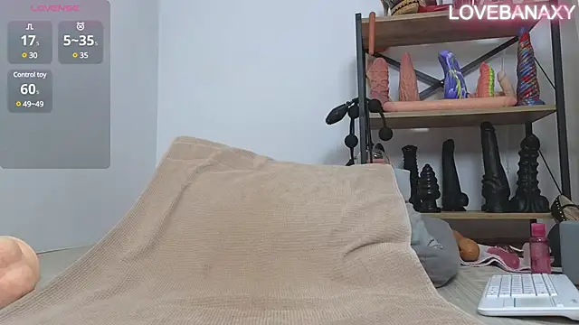 Love-Banaxy online show from January 30, 2025, 11:44 am