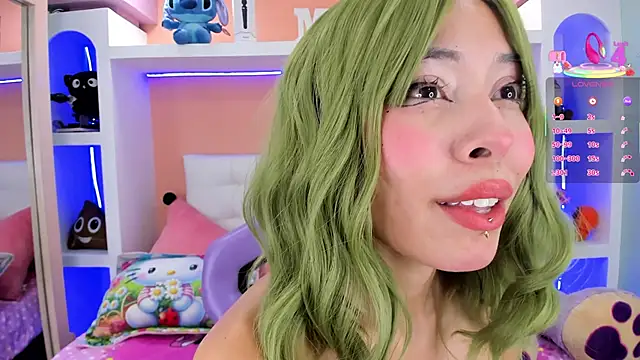 miss  maria online show from March 12, 2025, 7:28 pm