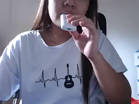 xTheLastVIRGINx online show from December 11, 2024, 5:32 am