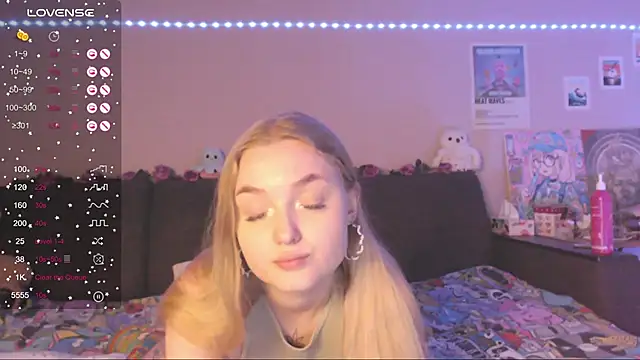 MiaMiaMeow online show from January 10, 2025, 7:54 pm