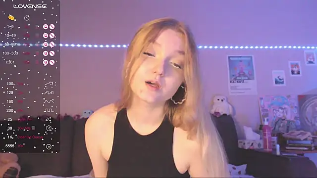 MiaMiaMeow online show from February 17, 2025, 7:21 pm