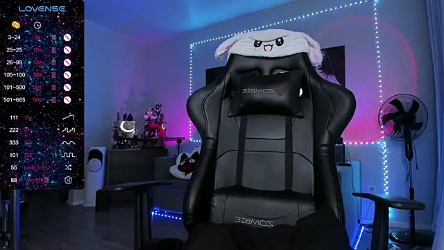 RachelQueen  online show from October 11, 2025, 10:47 am