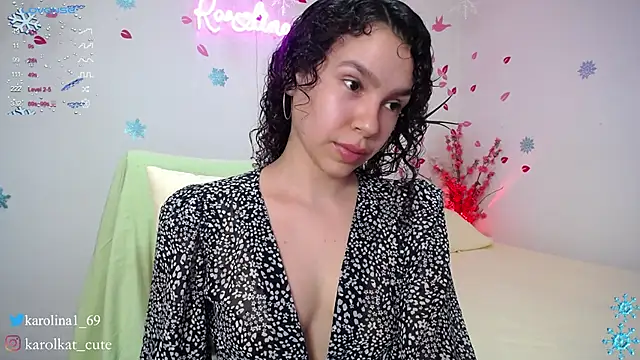 Karolina 1 online show from December 27, 2024, 9:43 pm