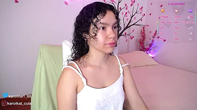 Karolina 1 online show from February 20, 2026, 1:55 pm