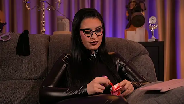 kelly kent online show from February 22, 2025, 3:01 am