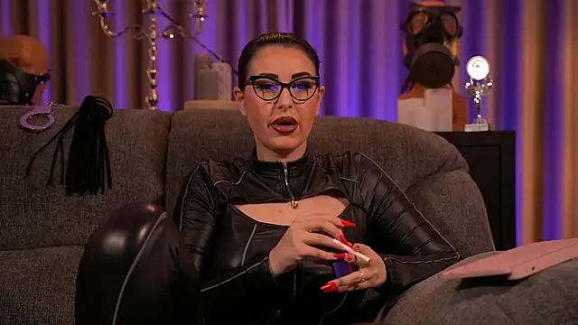 kelly kent online show from March 2, 2025, 12:53 am