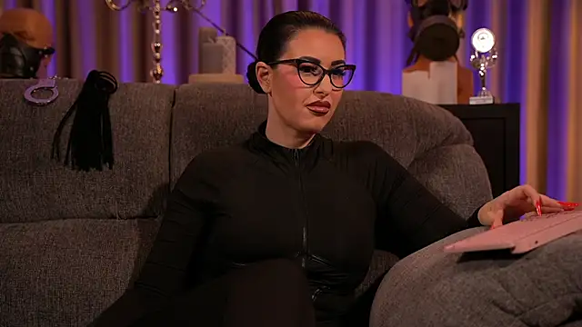 kelly kent online show from March 3, 2025, 1:42 am