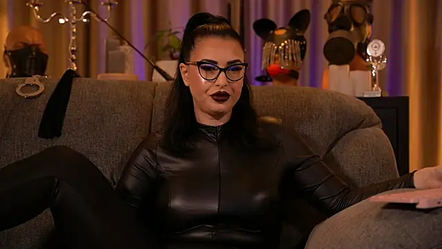 kelly kent online show from November 10, 2025, 12:20 am