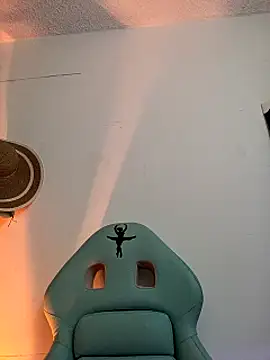 francesca baker1007 online show from February 16, 2025, 3:58 am