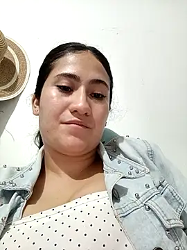 francesca baker1007 online show from February 16, 2025, 10:32 pm