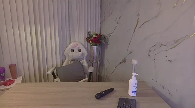 Scarlett collins02 online show from January 6, 2025, 4:26 am