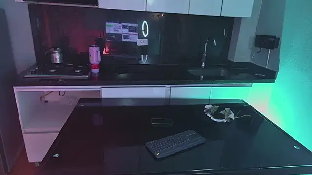 Scarlett collins02 online show from January 13, 2025, 7:32 am