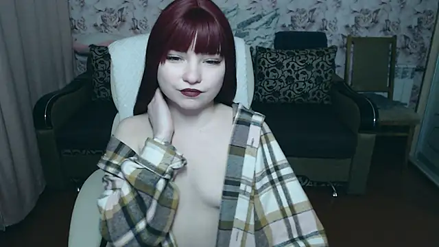 tiny pixiee online show from October 26, 2025, 7:20 pm