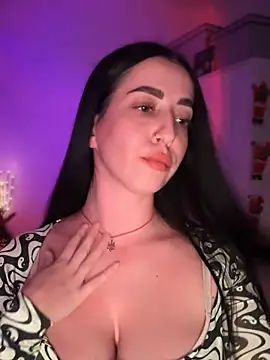 Emylia online show from December 13, 2024, 11:39 pm