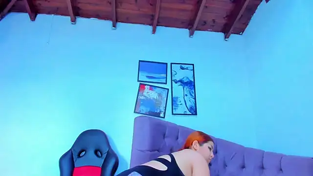 Gretta Queen online show from November 6, 2025, 3:57 pm