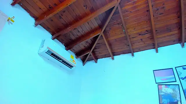 Gretta Queen online show from November 18, 2025, 6:12 pm