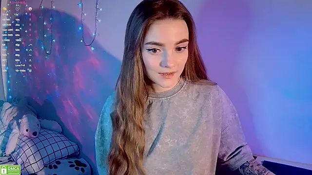 xwiuiwx online show from December 7, 2024, 5:48 am