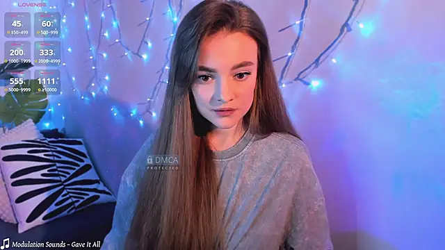 xwiuiwx online show from March 6, 2025, 6:59 pm