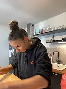 spottyyy online show from February 11, 2025, 10:26 am