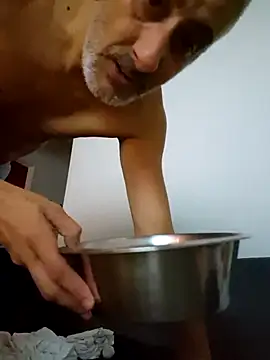 cuci45 online show from September 20, 2025, 9:16 pm