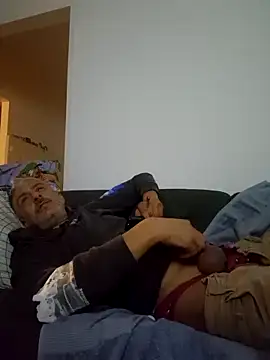 cuci45 online show from October 2, 2025, 9:22 pm