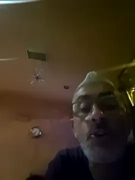 cuci45 online show from October 9, 2025, 4:38 pm