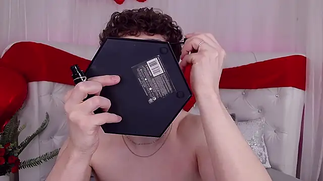 RobbyCharming online show from February 13, 2026, 4:08 am