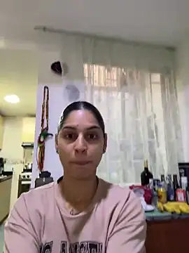 charlotte stevenss  online show from January 21, 2025, 2:48 pm