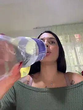 charlotte stevenss  online show from March 17, 2025, 5:27 pm