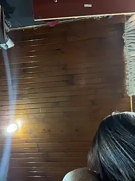 charlotte stevenss  online show from September 25, 2025, 2:32 pm