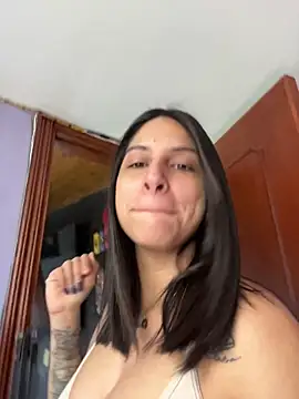 charlotte stevenss  online show from December 5, 2025, 2:36 pm