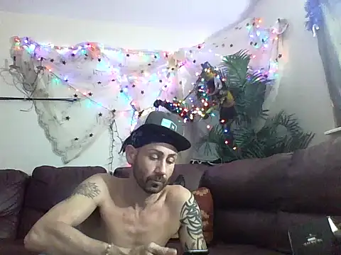 Snapshot of ItalianPapiDripDrip chatting on December 3, 2024, 5:12 pm ItalianPapiDripDrip online show from December 3, 2024, 5:12 pm