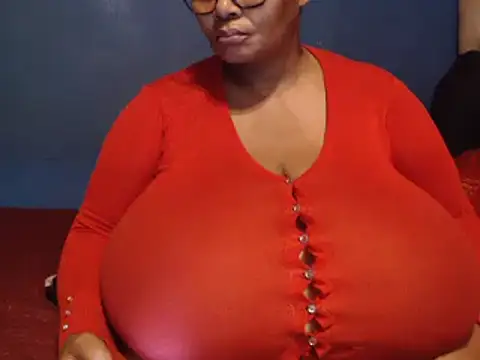 CUTEFIRMMELONSS online show from February 18, 2025, 8:58 pm