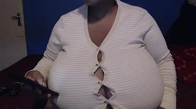 CUTEFIRMMELONSS online show from March 6, 2025, 9:20 pm