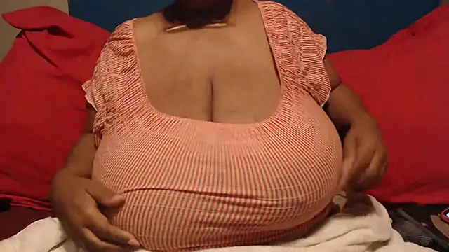 CUTEFIRMMELONSS online show from December 20, 2025, 3:24 am