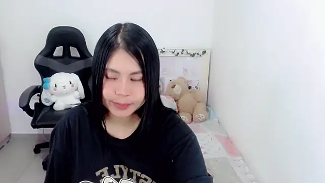 Youlittlepervertt  online show from December 17, 2024, 4:11 pm