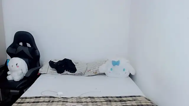 Youlittlepervertt  online show from January 29, 2025, 4:47 am