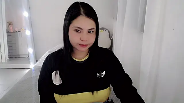 Youlittlepervertt  online show from June 28, 2026, 3:34 am