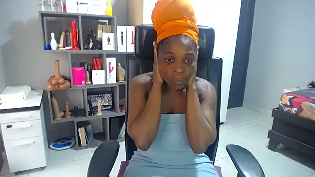 Snapshot of Shaniko89 chatting on September 23, 2025, 5:10 am Shaniko89 online show from September 23, 2025, 5:10 am