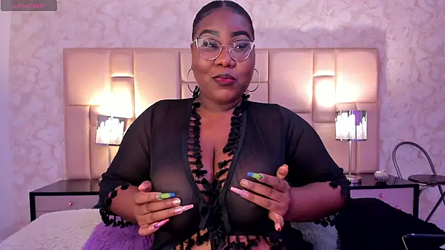 Darnellqueen online show from February 14, 2025, 7:59 am