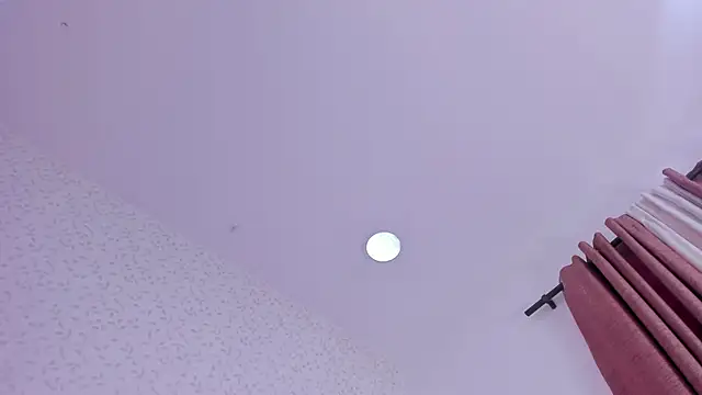 Snapshot of Helenn_monroy1 chatting on November 5, 2025, 7:14 pm Helenn monroy1 online show from November 5, 2025, 7:14 pm