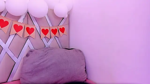 Snapshot of Helenn_monroy1 chatting on February 21, 2026, 7:04 pm Helenn monroy1 online show from February 21, 2026, 7:04 pm