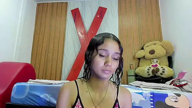 MarianaManzur online show from March 8, 2026, 7:39 pm