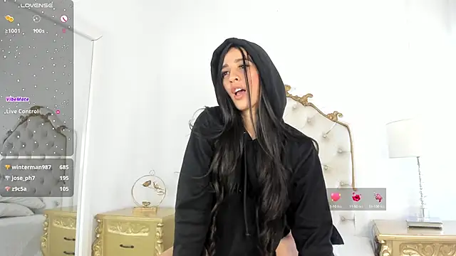 Valentina Ross  online show from February 7, 2025, 3:30 pm