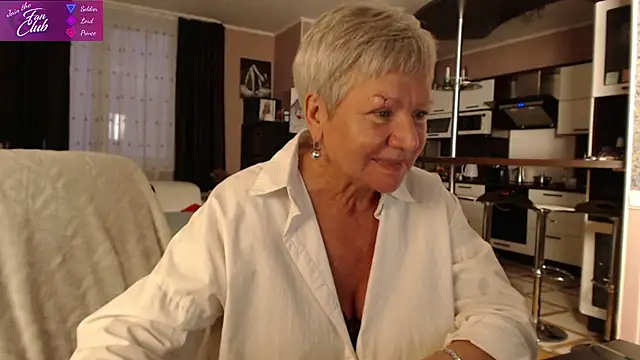 Snapshot of roxana_brooks chatting on December 14, 2024, 1:27 pm roxana brooks online show from December 14, 2024, 1:27 pm